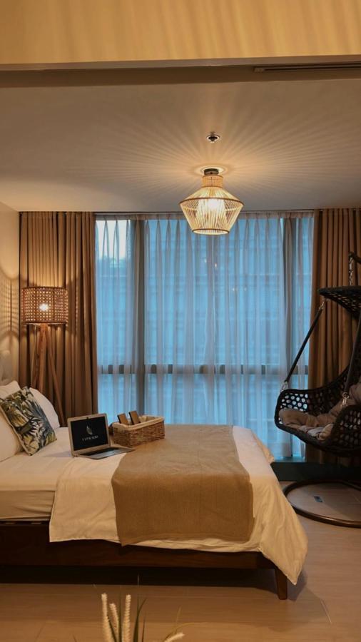 La Palazzo - Across Uptown Mall & Grand Hyatt Bgc Taguig Ngoại thất bức ảnh