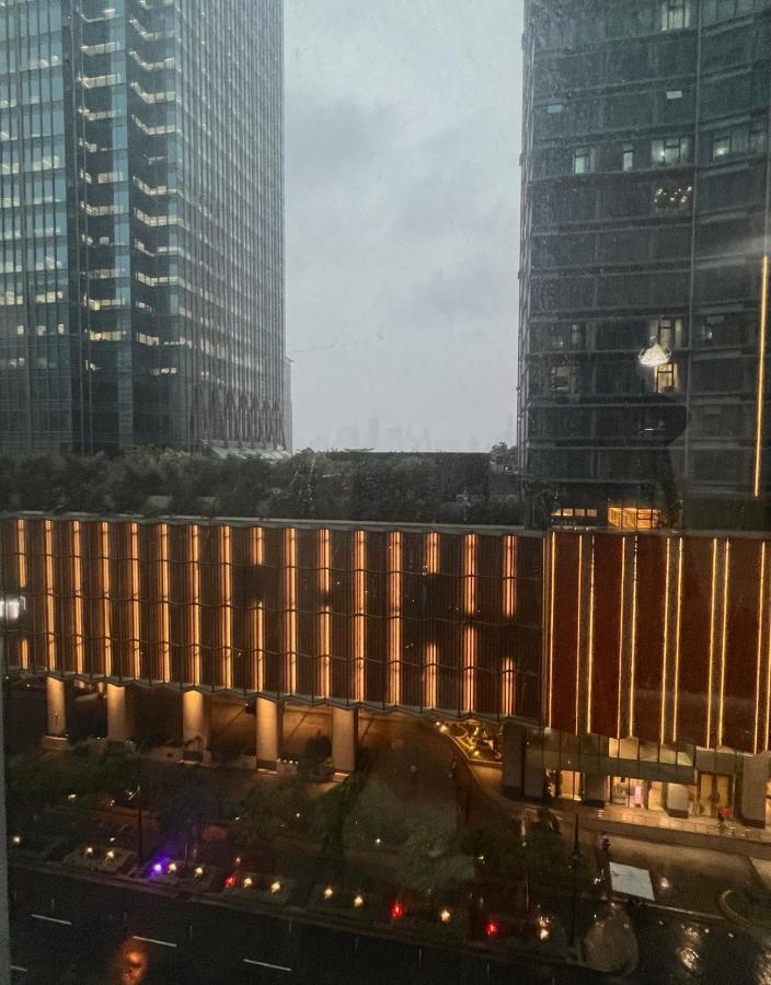 La Palazzo - Across Uptown Mall & Grand Hyatt Bgc Taguig Ngoại thất bức ảnh